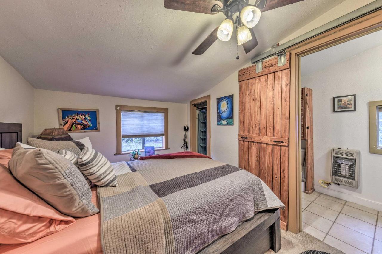 Cozy High Rolls Cottage Near Hiking Trails! クラウドクロフト エクステリア 写真